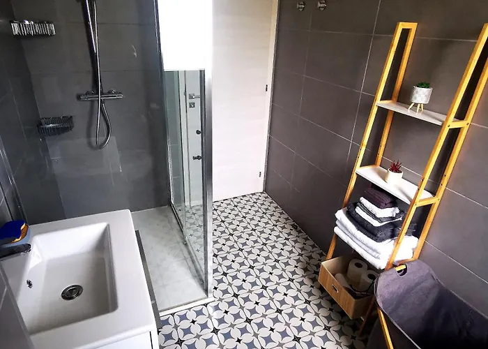 T2 à Porto-vecchio * Porto-Vecchio (Corsica)